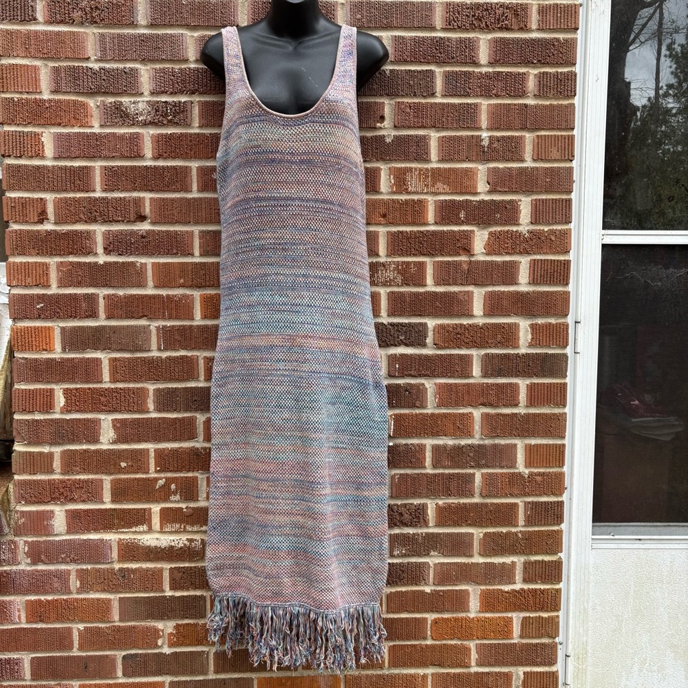 Sleeveless Multicolor Knit Maxi Dress with Fringe Hem